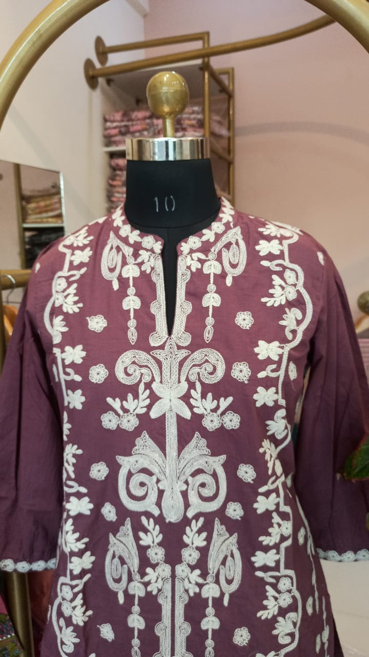 "Farzana" Mauve Hand Embroidered Kurta Set(2pc)