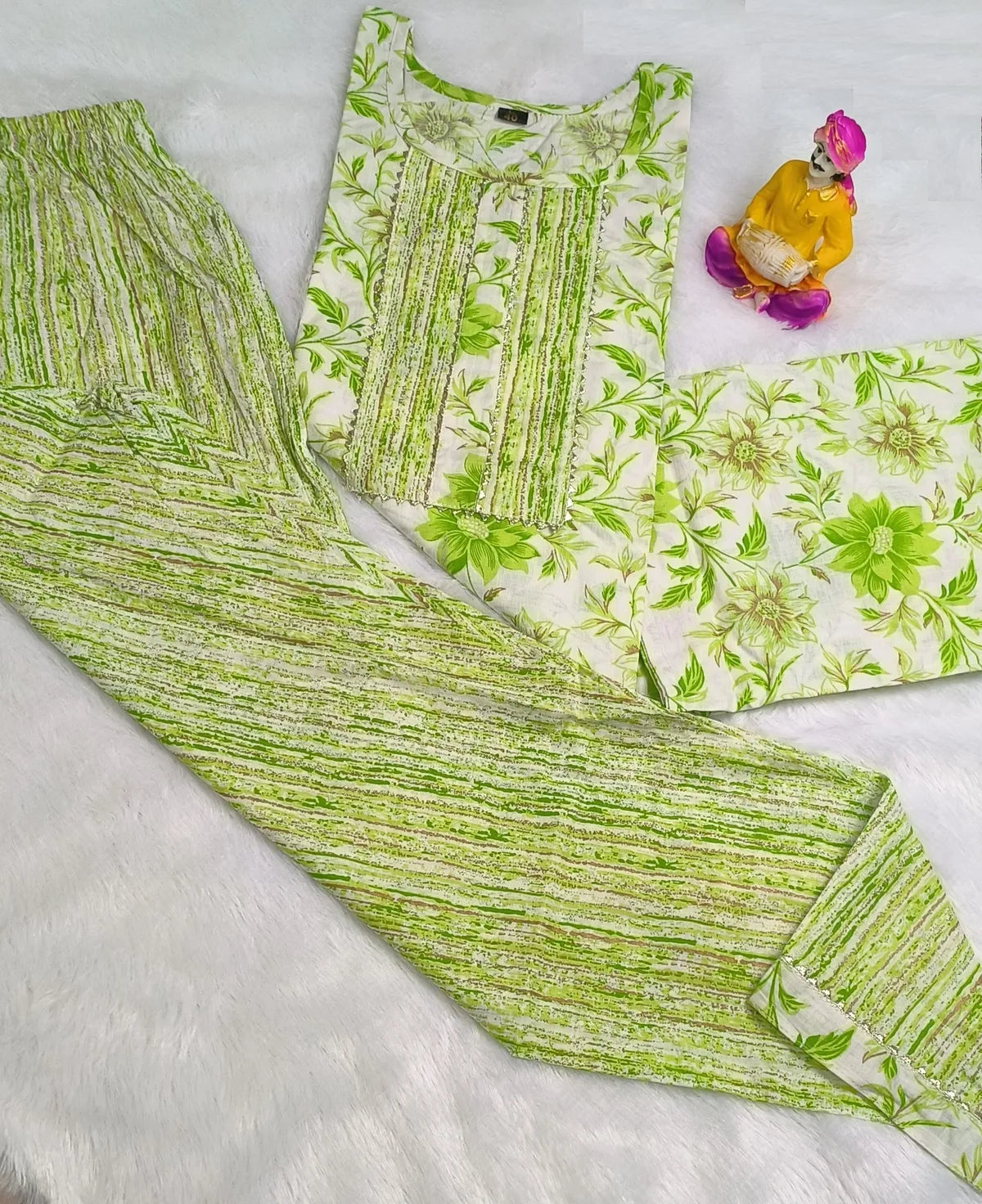 Women Pure Cotton Printed Kurta Pant- Set