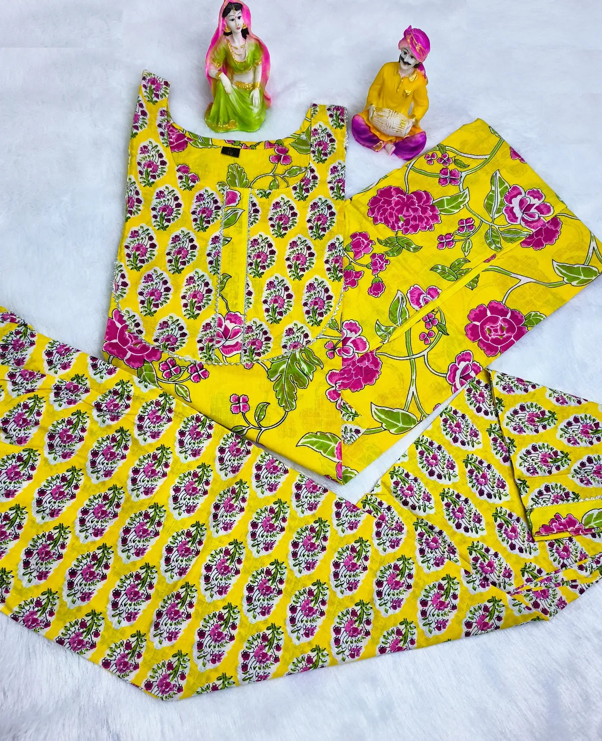 Women Yellow Cotton Printed Kurta Pant- Set