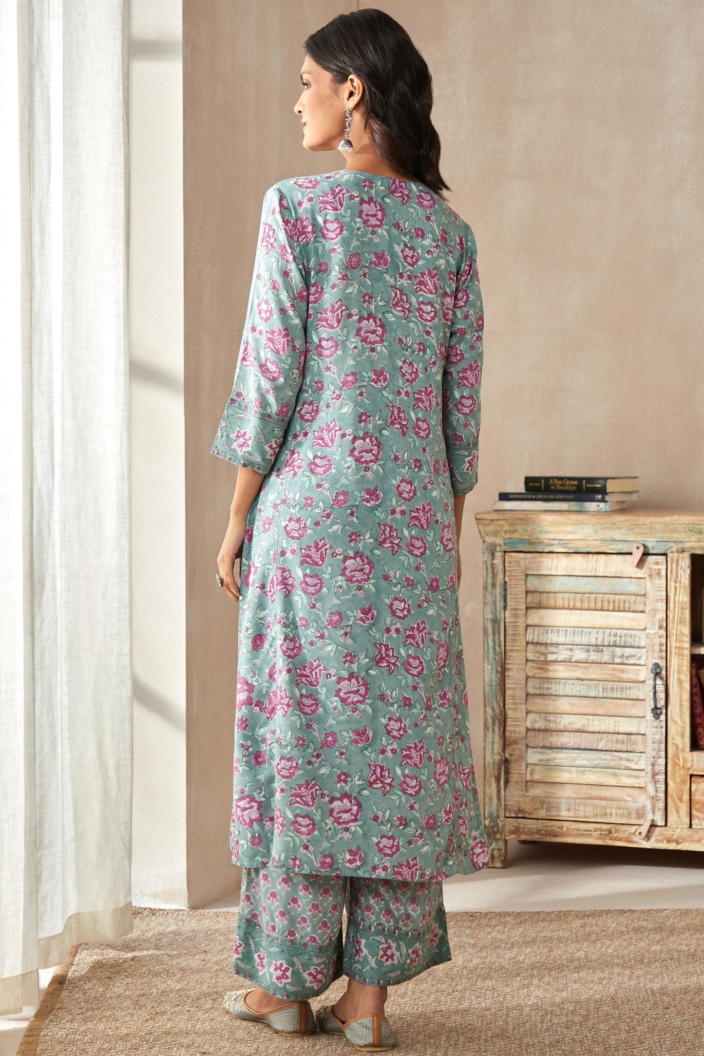Gulshan Bagh Seher Sanganeri Kurta