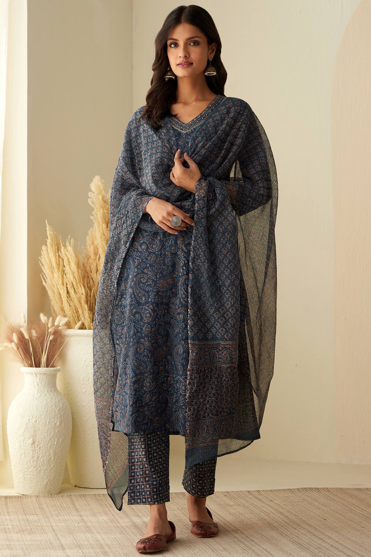 Sehra Seerat Akola Kurta