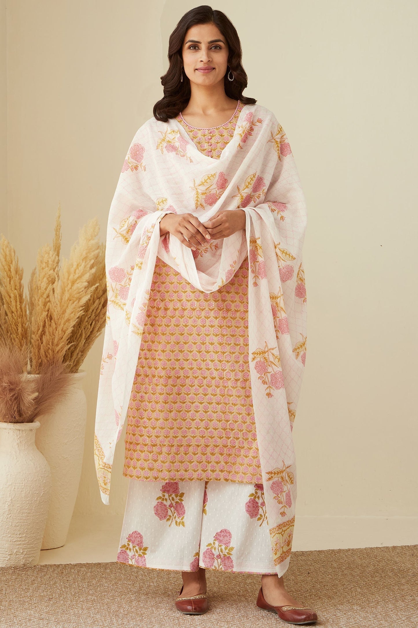 Nazm Sahira Sanganeri Kurta