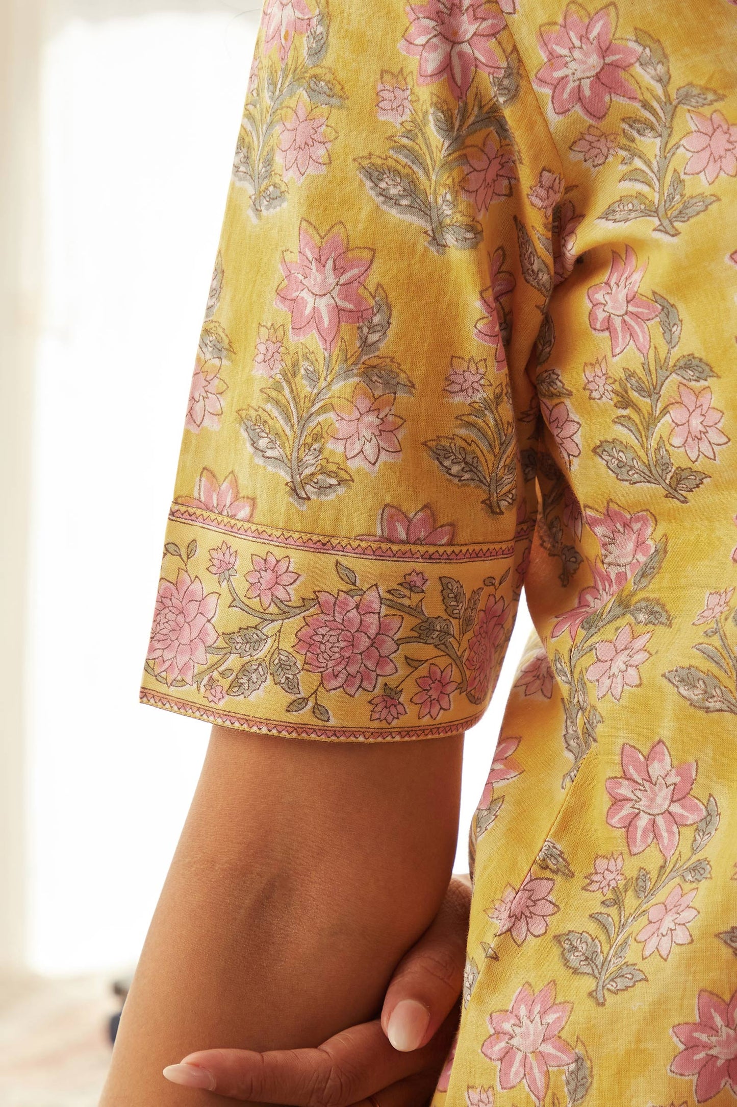 Rosheen Rehmat Sanganeri Kurta