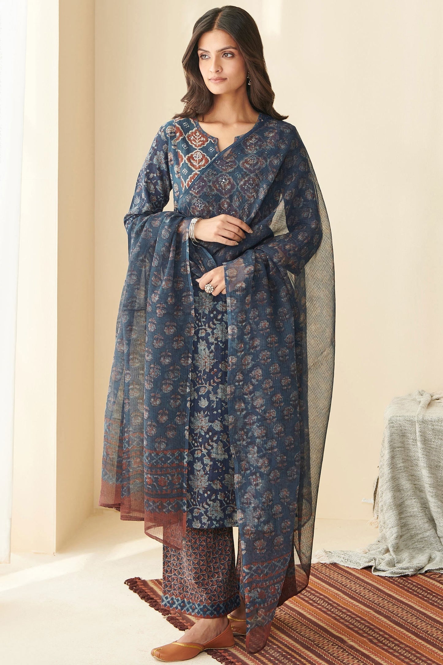 Sehra Maira Akola Kurta
