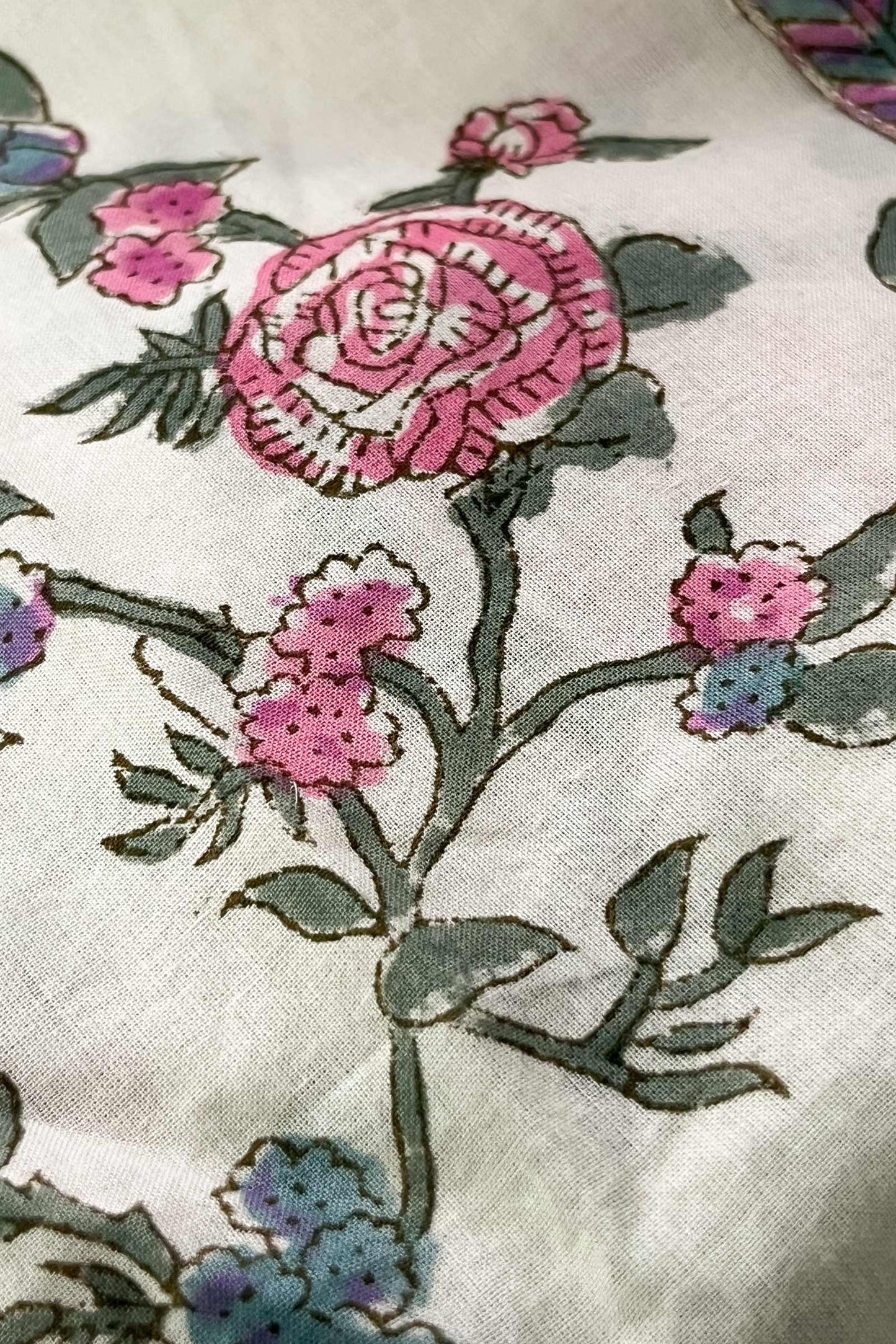 Gulbarg Samrina Kurta