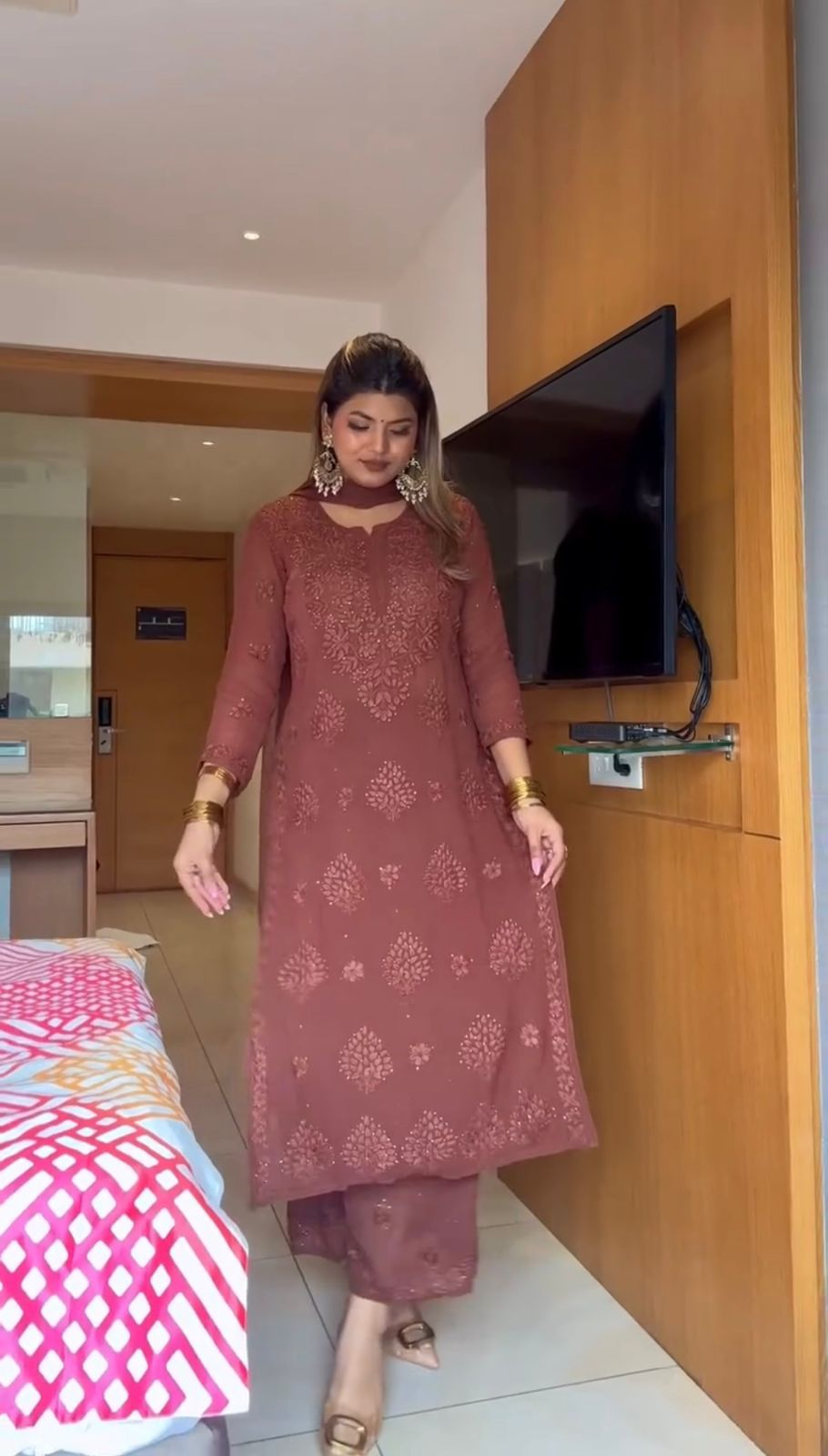 Elegant Dusty Rose Viscose Chikankari Kurti Set with 3D Handwork
