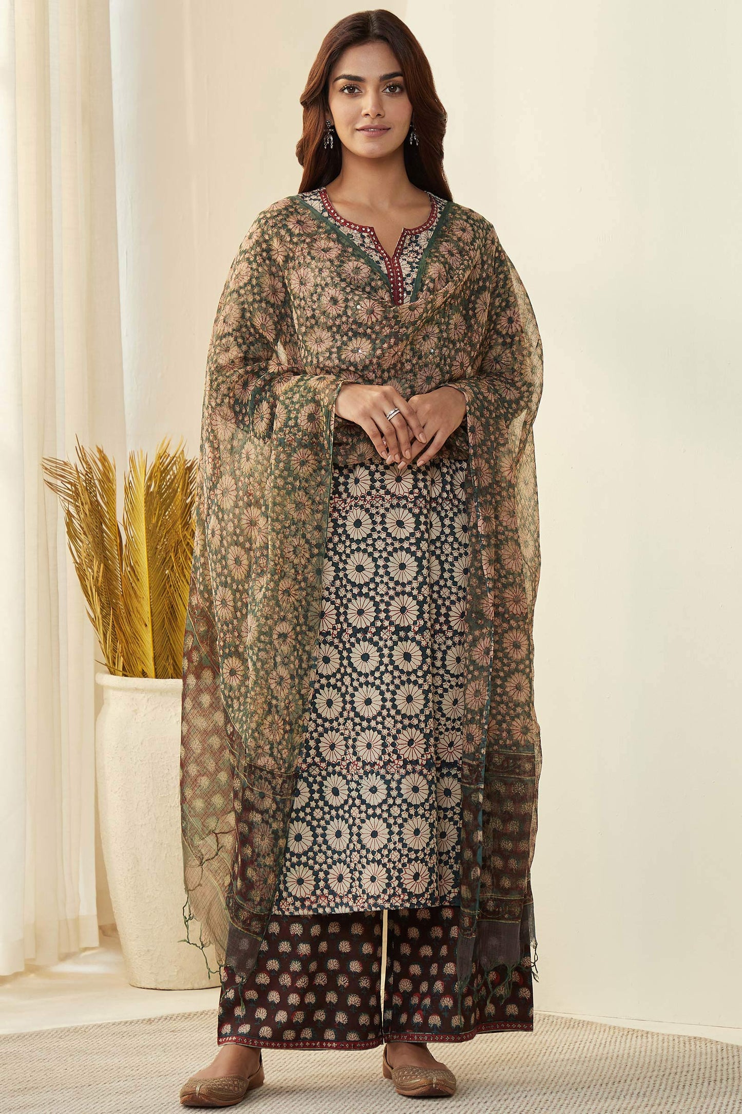 Sehra Mehreen Bagru Kurta