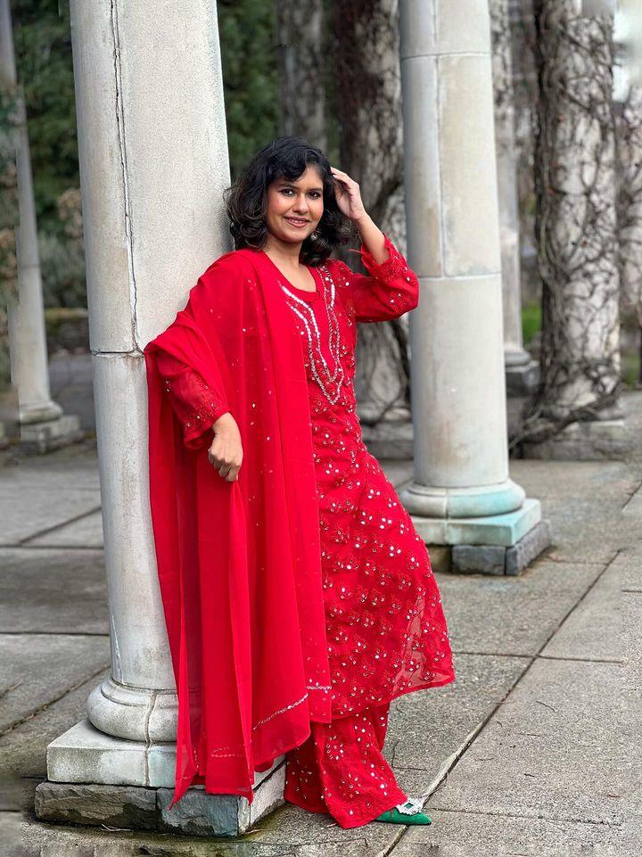 Red Karwa Chauth Special Chikankari Elegance Ombré Mirror Booti Jaal 3 pc Set plus Inner